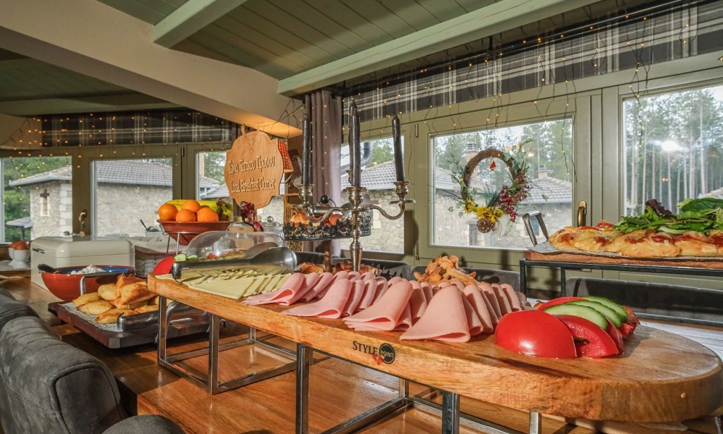 Black Pines Chalet